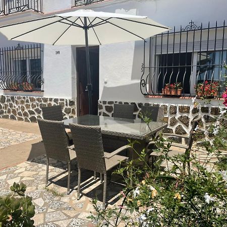 Ferienwohnung Casa 1ª Linea De Playa Benajarafe Exterior foto