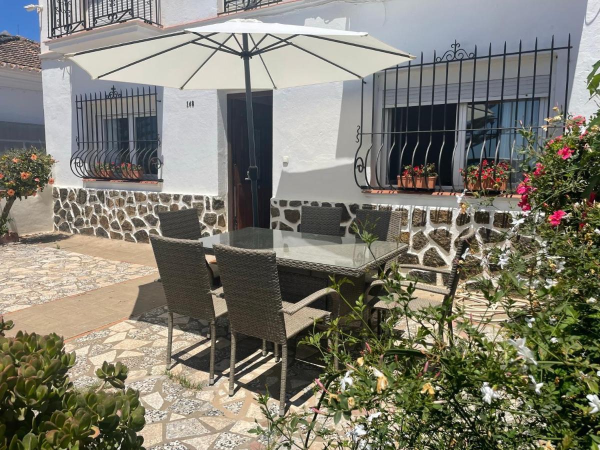 Ferienwohnung Casa 1ª Linea De Playa Benajarafe Exterior foto